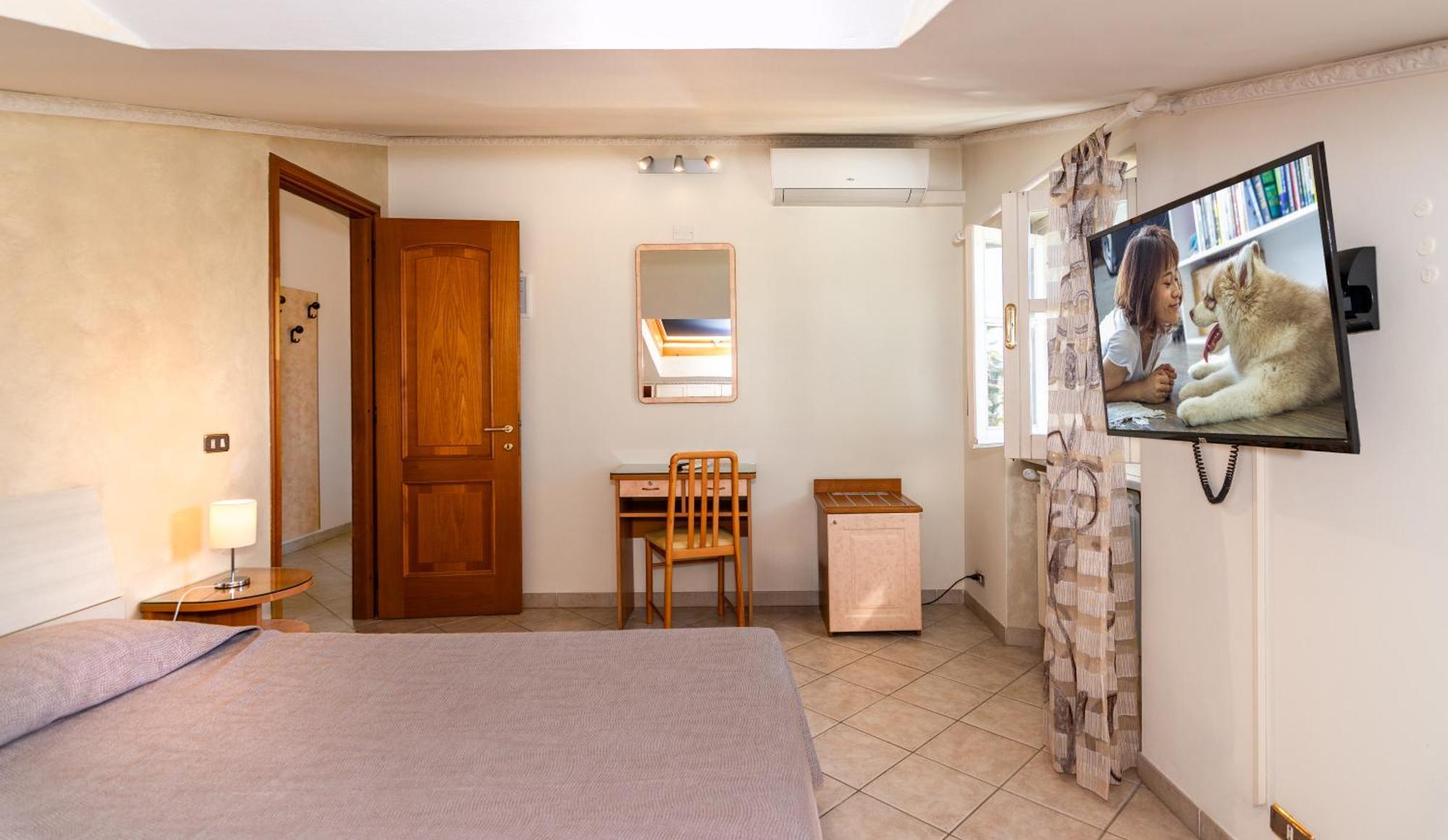 Hotel Eura Marina di Massa Ngoại thất bức ảnh