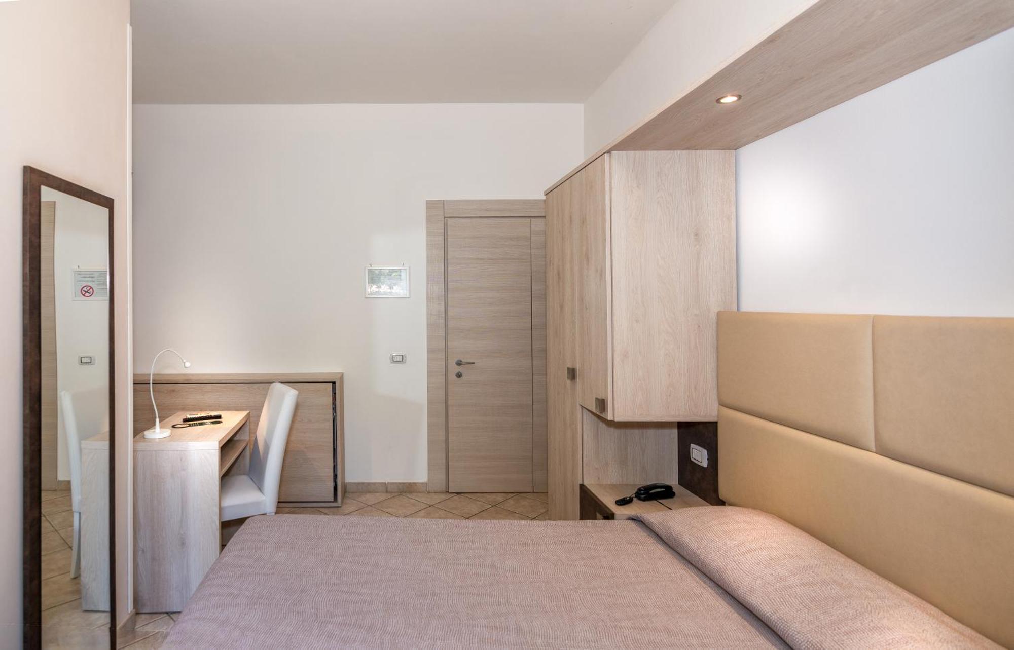 Hotel Eura Marina di Massa Ngoại thất bức ảnh