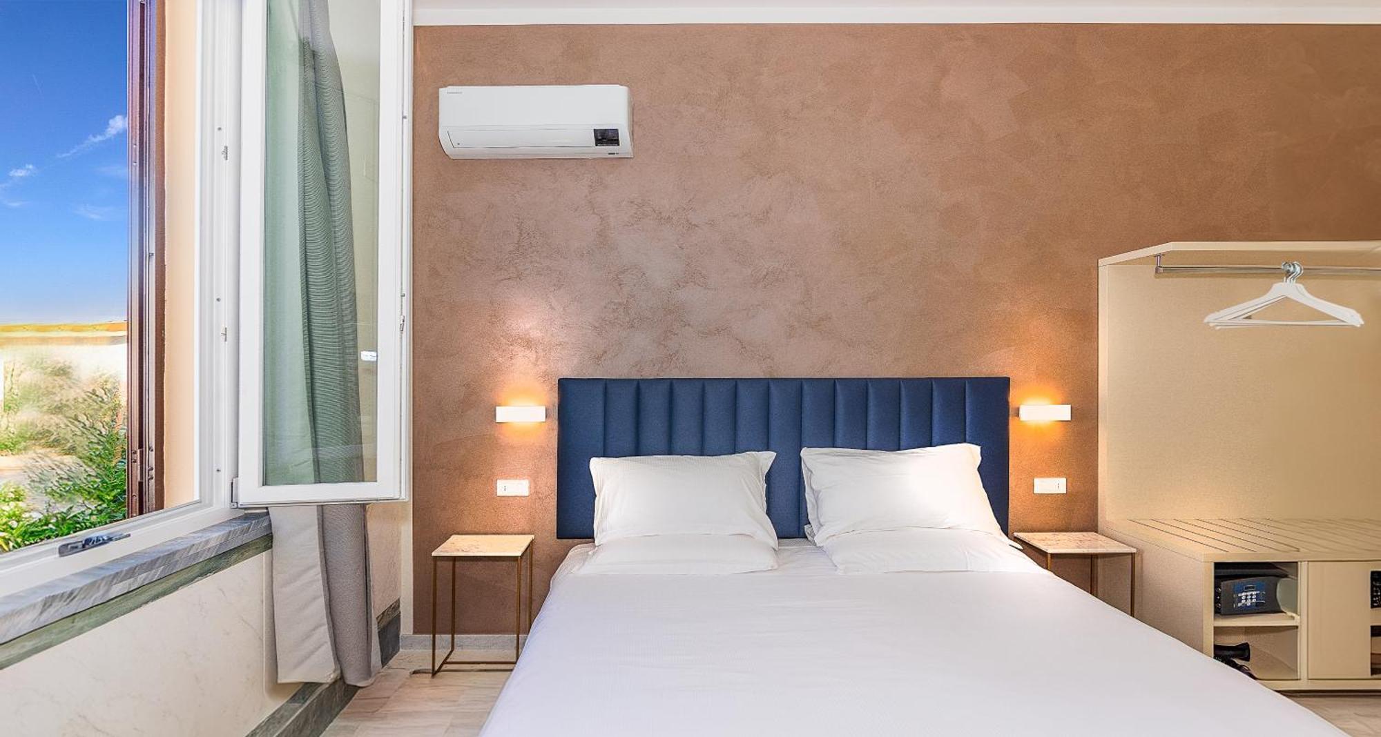 Hotel Eura Marina di Massa Ngoại thất bức ảnh